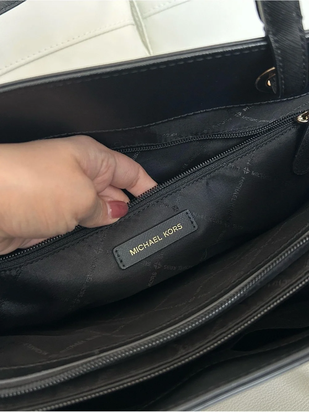 Michael Kors Black Saffiano Leather Tote with Laptop Compartment - Picture 7 of 13